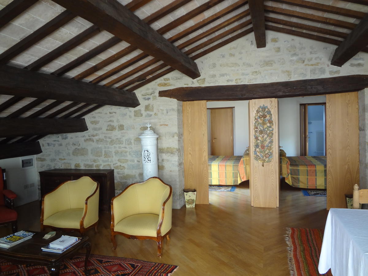 Castello Di Magrano Pensionat Carbonesca Eksteriør billede