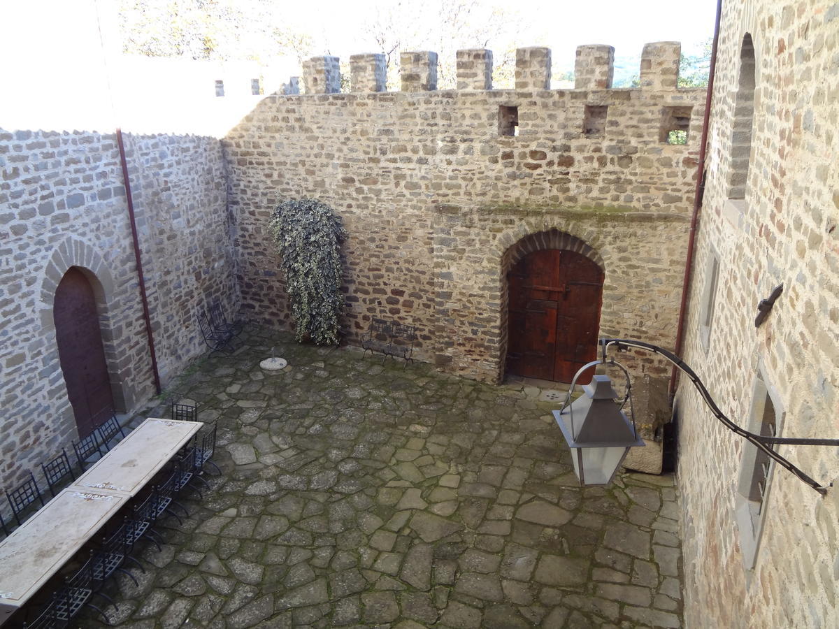 Castello Di Magrano Pensionat Carbonesca Eksteriør billede