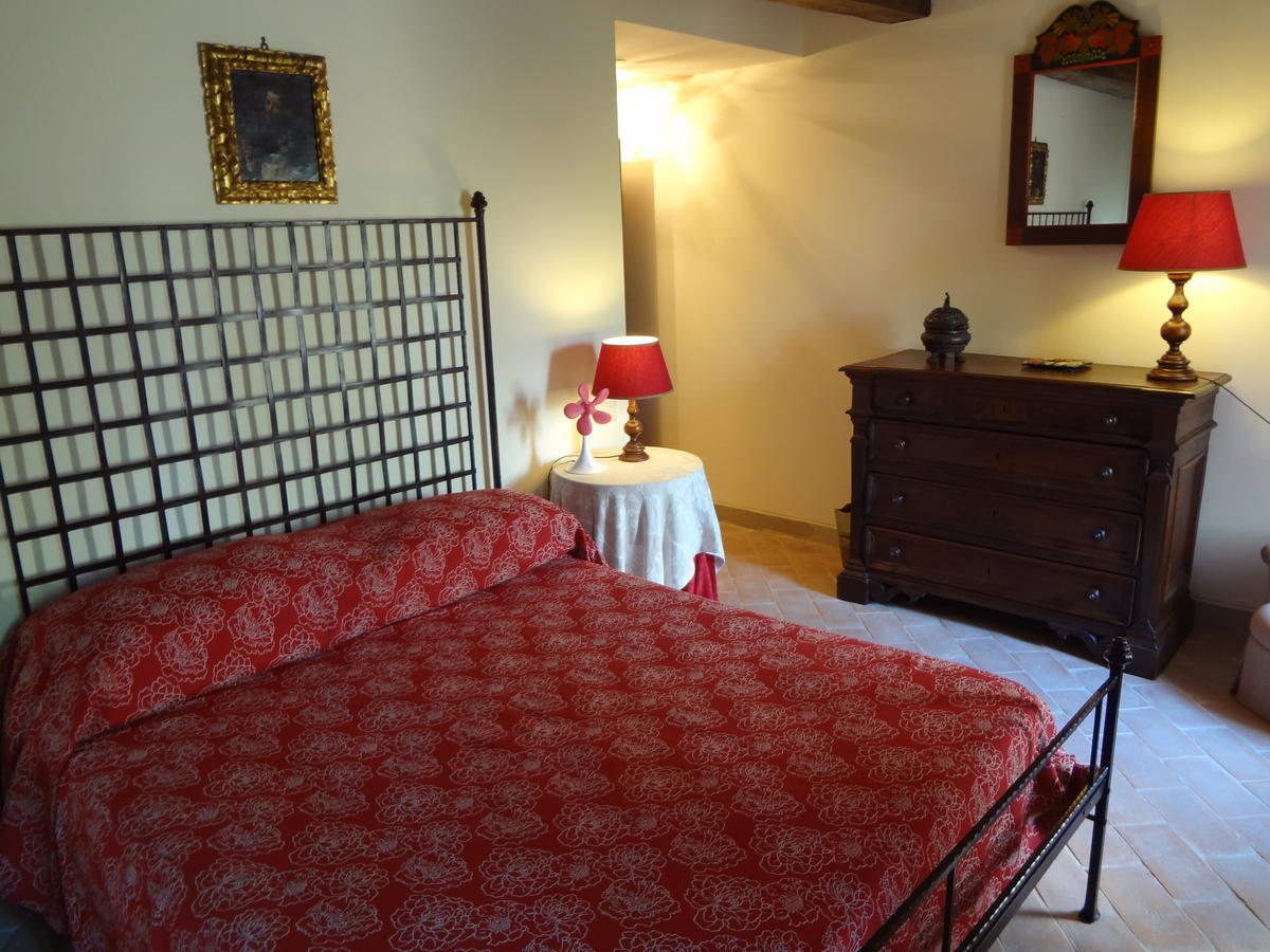 Castello Di Magrano Pensionat Carbonesca Eksteriør billede