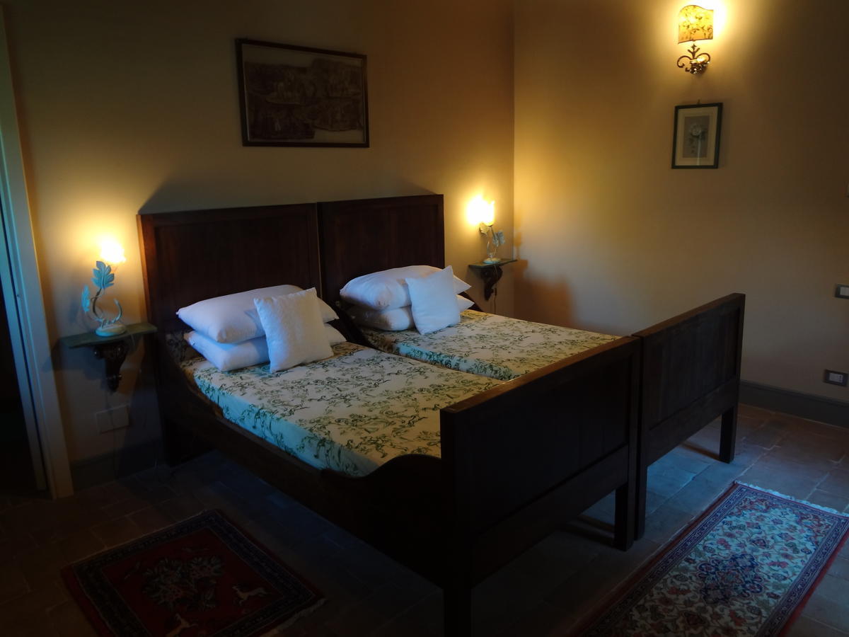 Castello Di Magrano Pensionat Carbonesca Eksteriør billede