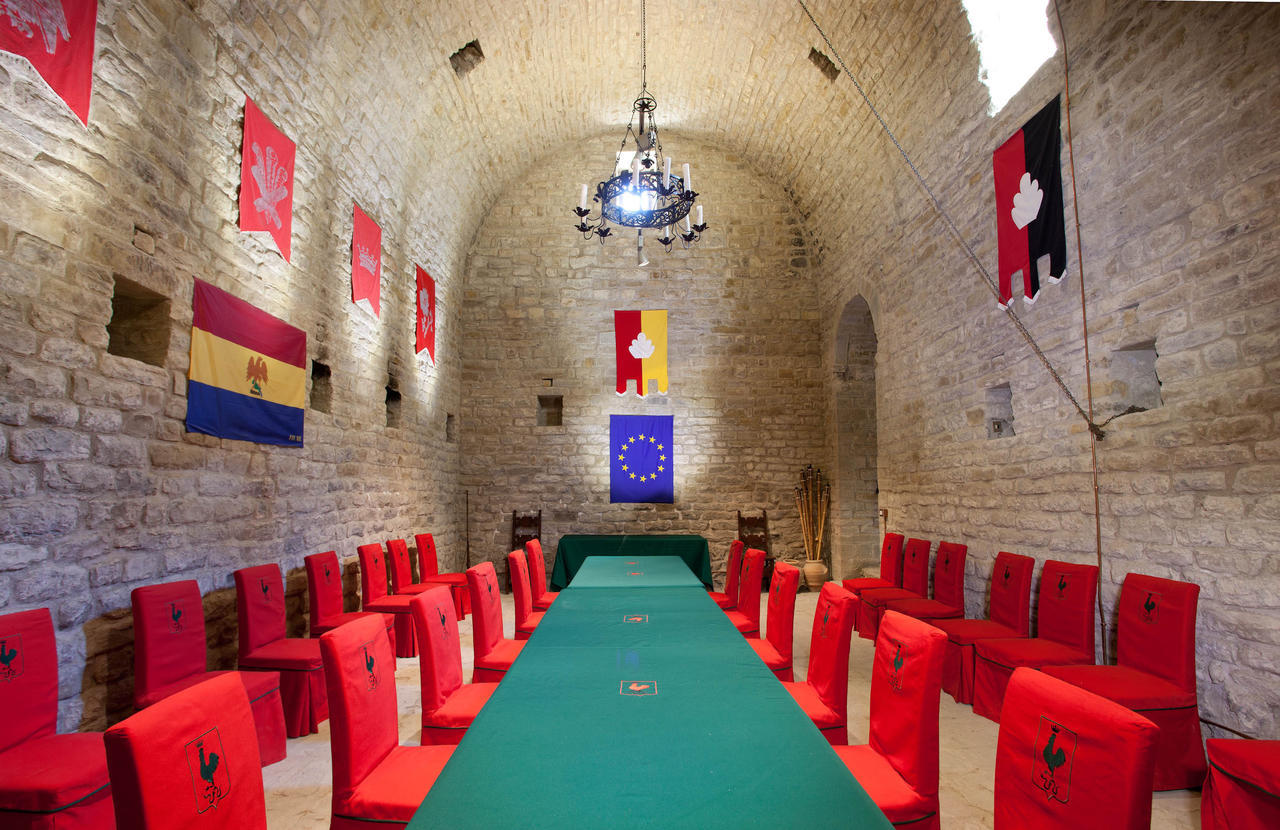 Castello Di Magrano Pensionat Carbonesca Eksteriør billede